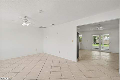 638 NE 15th Ct, Cape Coral FL - photo 19 of 39