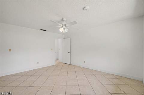 638 NE 15th Ct, Cape Coral FL - photo 21 of 39
