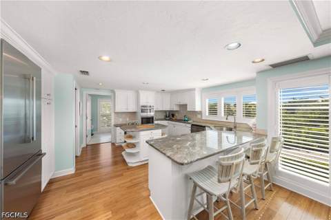 408 Bella Vista Way E, Sanibel FL - photo 6 of 42