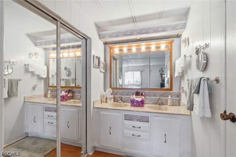 227 Santa Fe Trl, North Fort Myers FL - photo 17 of 30