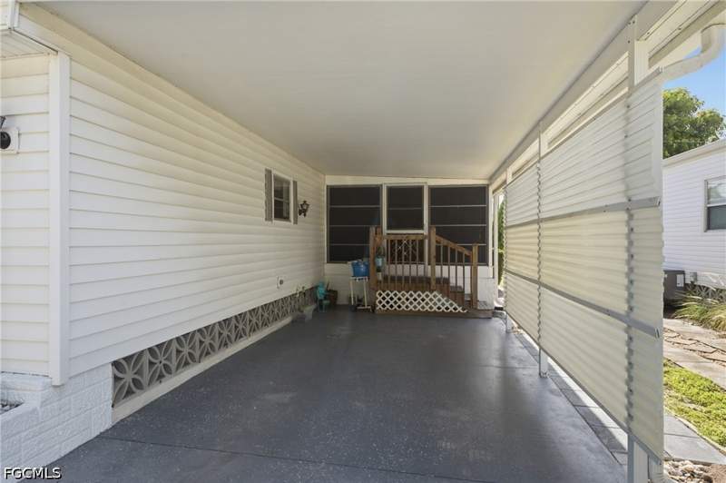 2 bedroom ManufacturedHome at 227 Santa Fe Trl, Carriage Village, North Fort Myers — photo 3