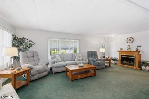227 Santa Fe Trl, North Fort Myers FL - photo 6 of 30