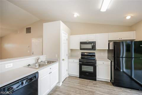 215 Manasota St, Fort Myers FL - photo 6 of 14