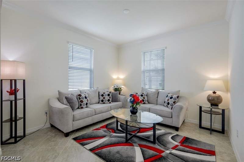 5 bedroom SingleFamilyResidence at 4234 Bluegrass Dr, Castalina, Fort Myers — photo 3