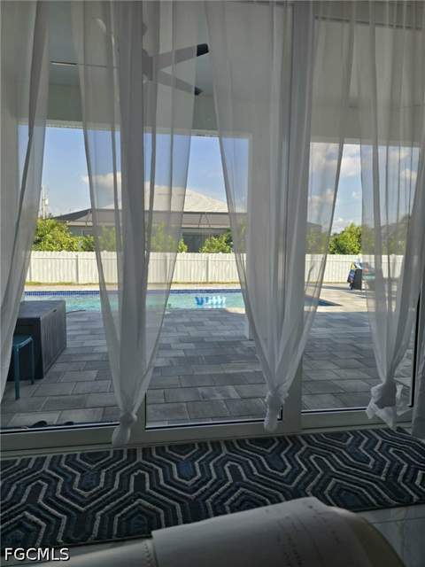 141 SW 35th Pl, Cape Coral FL - photo 9 of 28