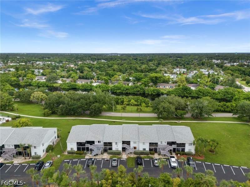 2 bedroom Condominium at 1051 Palm Ave 112, Marinatown Village Condo, North Fort Myers — photo 2