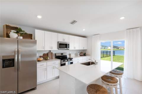 4008 21st St SW, Lehigh Acres FL - photo 6 of 30