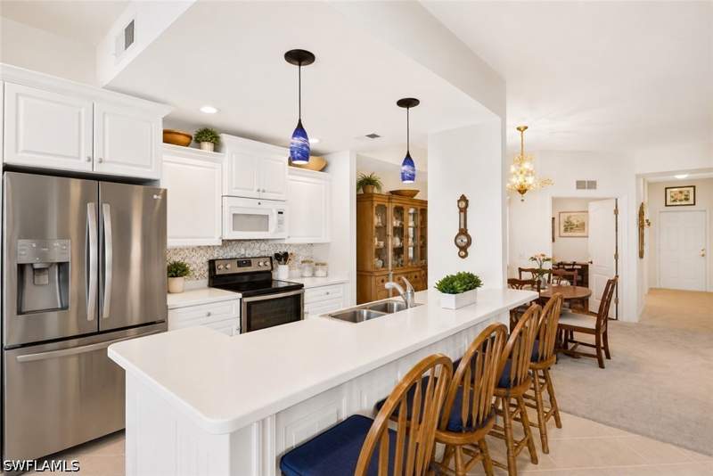 2 bedroom Condominium at 2760 Cypress Trace Cir 2514, Cypress Trace, Naples — photo 3