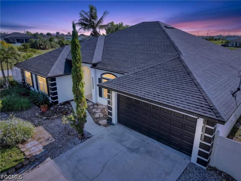 4 bedroom SingleFamilyResidence at 527 NW 27th Ave, Cape Coral, Cape Coral — photo 4