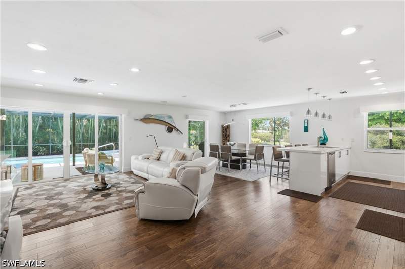 3 bedroom SingleFamilyResidence at 4601 Evergreen Lake Rd, Lakewood, Naples — photo 4