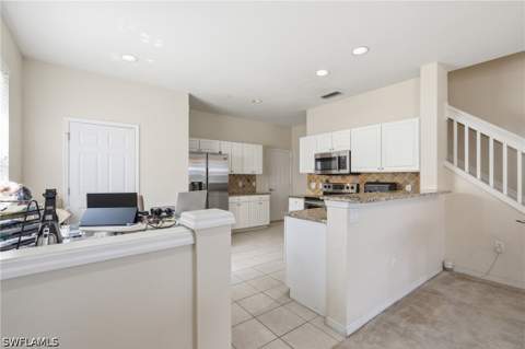 1148 Oxford Ln, Naples FL - photo 6 of 23
