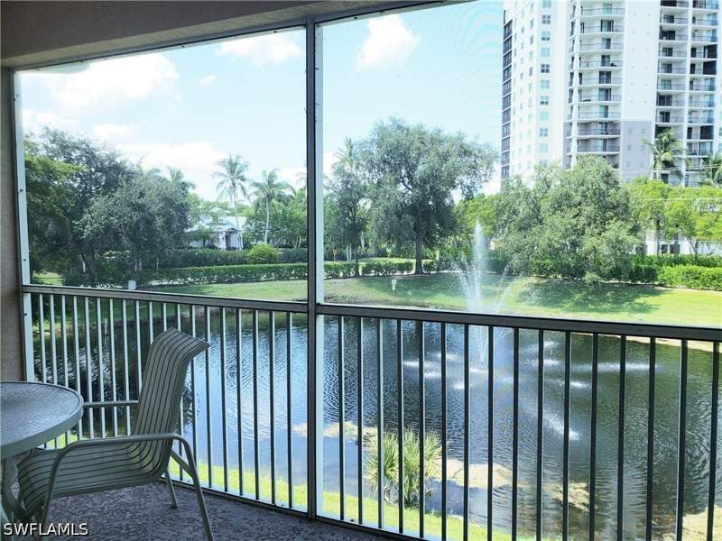 2 bedroom Condominium at 661 Wiggins Lake Dr 201, Wiggins Lakes And Preserves, Naples — photo 2