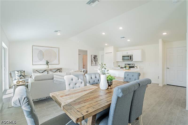 4 bedroom SingleFamilyResidence at 2803 Darlene Pl, Lehigh Acres, Lehigh Acres — photo 3