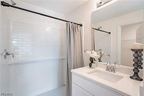 2803 Darlene Pl, Lehigh Acres FL - photo 6 of 9