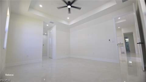 580 Woodview Dr, Lehigh Acres FL - photo 12 of 37
