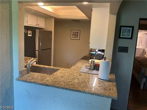 5730 Trailwinds Dr 411, Fort Myers FL - photo 10 of 22