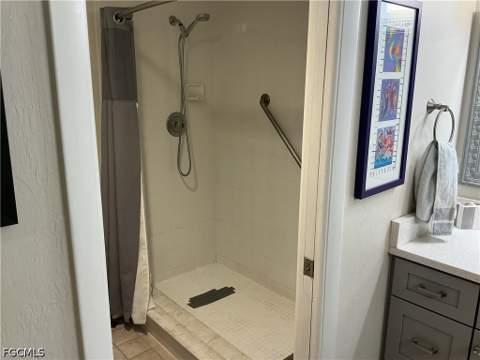 5730 Trailwinds Dr 411, Fort Myers FL - photo 17 of 22