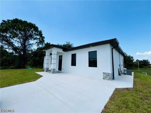 3705 E 15th St, Lehigh Acres FL - photo 8 of 50