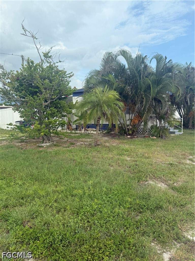 2 bedroom ManufacturedHome at 4821 Curlew Dr, Flamingo Bay, St James City — photo 2