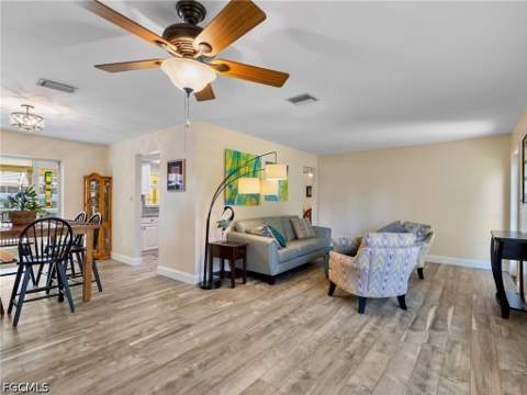 376 Prather Dr, Fort Myers FL - photo 8 of 40