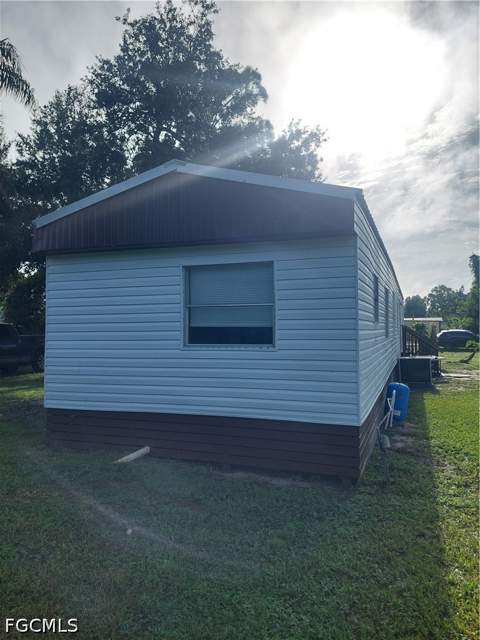 8386 Tolles Dr, North Fort Myers FL - photo 16 of 17