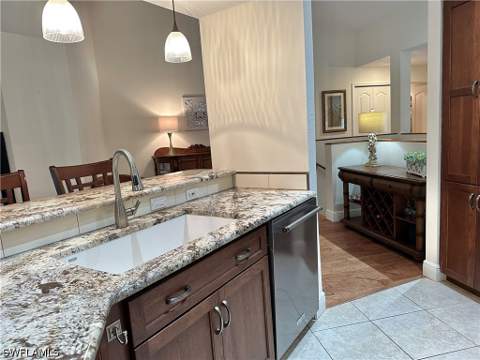 354 Dover Pl 202, Naples FL - photo 6 of 42