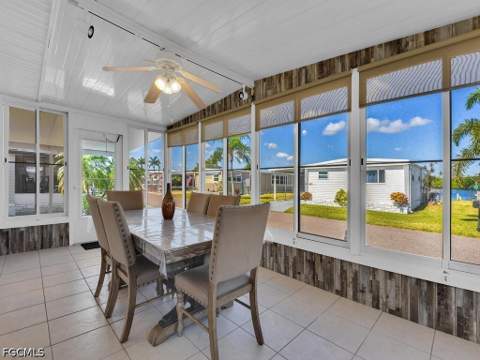 300 Shoreland Dr, Fort Myers FL - photo 14 of 30