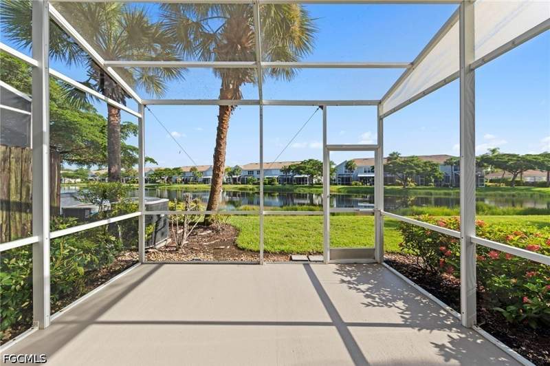 3 bedroom Townhouse at 8451 Village Edge Cir 1, Lakewood Village, Fort Myers — photo 3