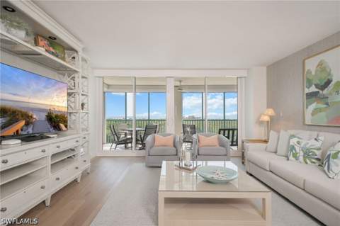 7515 Pelican Bay Blvd 6B, Naples FL - photo 13 of 49