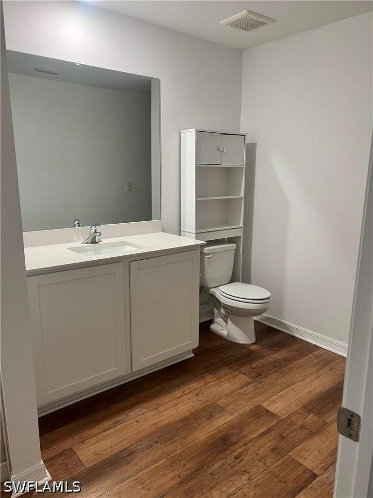 3 bedroom SingleFamilyResidence at 862 Winwood Cir, Mirror Lakes, Fort Myers — photo 2
