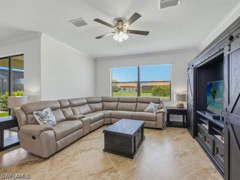 1577 Vizcaya Ln, Naples FL - photo 19 of 34