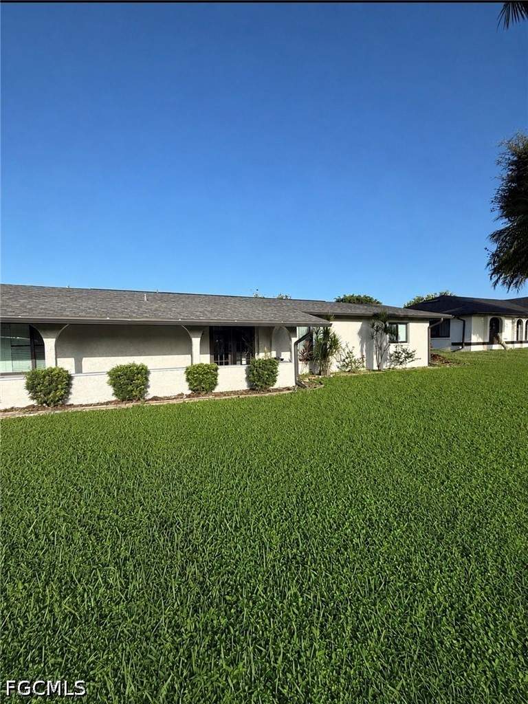3 bedroom SingleFamilyResidence at 4233 SW 1st Ave, Cape Coral, Cape Coral — photo 2