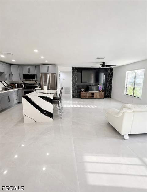 4233 SW 1st Ave, Cape Coral FL - photo 7 of 16