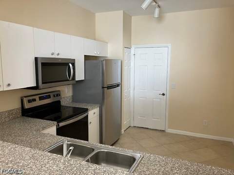 3604 Cedar Oak Dr 103, Fort Myers FL - photo 8 of 29