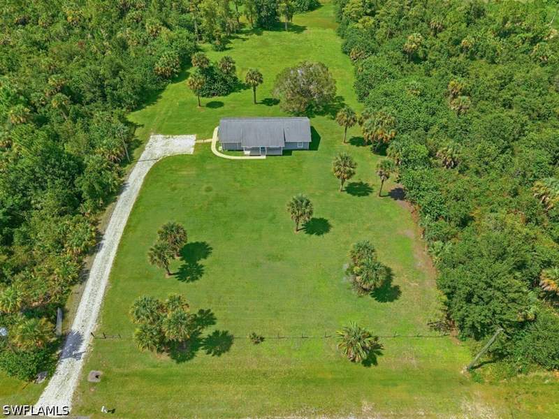 4 bedroom SingleFamilyResidence at 1131 10th Ave NE, Golden Gate Estates, Naples — photo 2