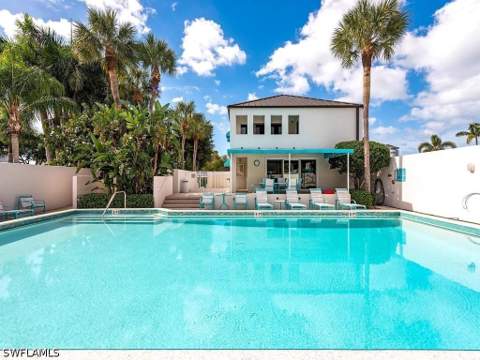 4255 Gulf Shore Blvd N 107, Naples FL - photo 12 of 15