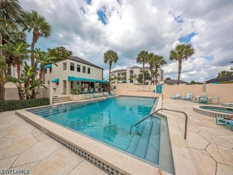4255 Gulf Shore Blvd N 107, Naples FL - photo 13 of 15