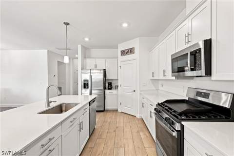 20273 Hartford Blvd, Estero FL - photo 12 of 44
