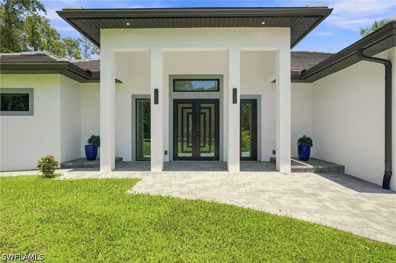 4 bedroom SingleFamilyResidence at 209 35th Ave NW, Golden Gate Estates, Naples — photo 2