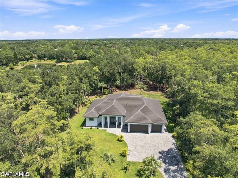4 bedroom SingleFamilyResidence at 209 35th Ave NW, Golden Gate Estates, Naples — photo 4
