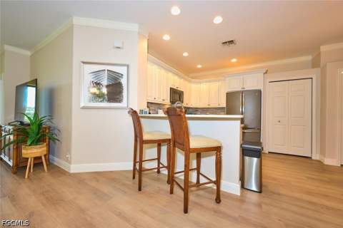 8837 E Bay Cir, Fort Myers FL - photo 13 of 50