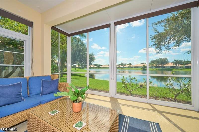 2 bedroom Attached at 8837 E Bay Cir, Sommerset Villas, Fort Myers — photo 4