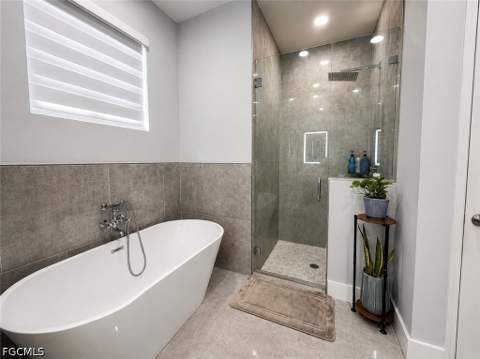 918 Dixie Ave, Lehigh Acres FL - photo 15 of 22