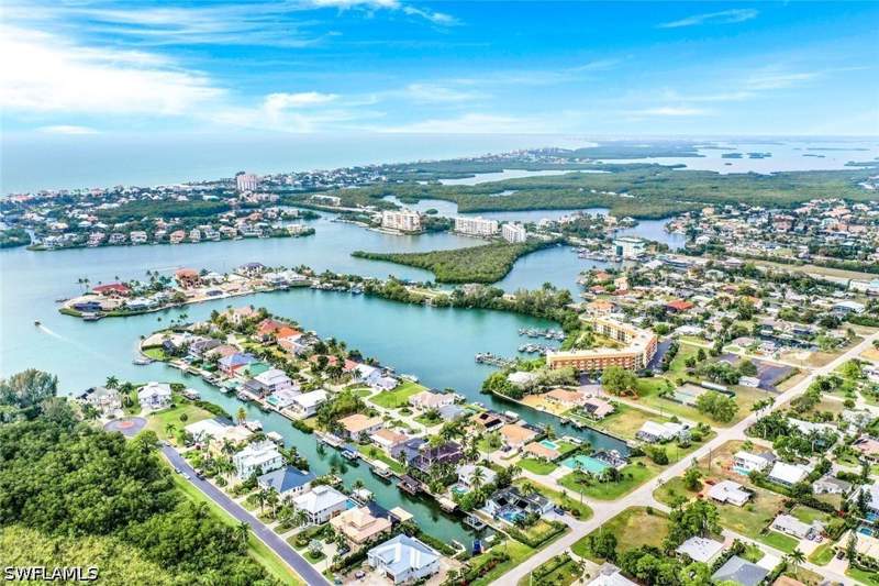 4 bedroom SingleFamilyResidence at 249 3rd St, Little Hickory Shores, Bonita Springs — photo 2