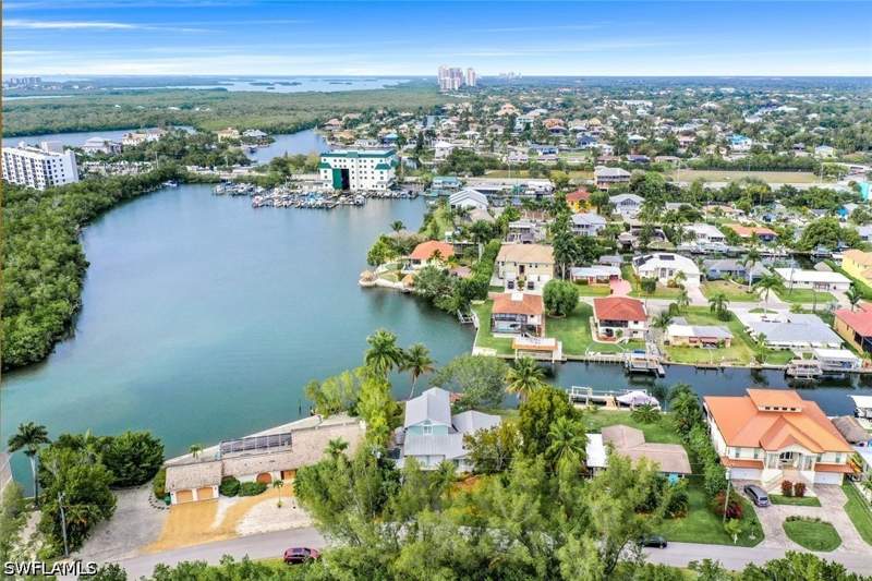 4 bedroom SingleFamilyResidence at 249 3rd St, Little Hickory Shores, Bonita Springs — photo 5