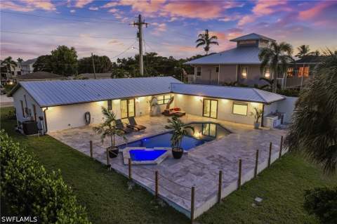 4724 Spring Creek Dr, Bonita Springs FL - photo 6 of 40