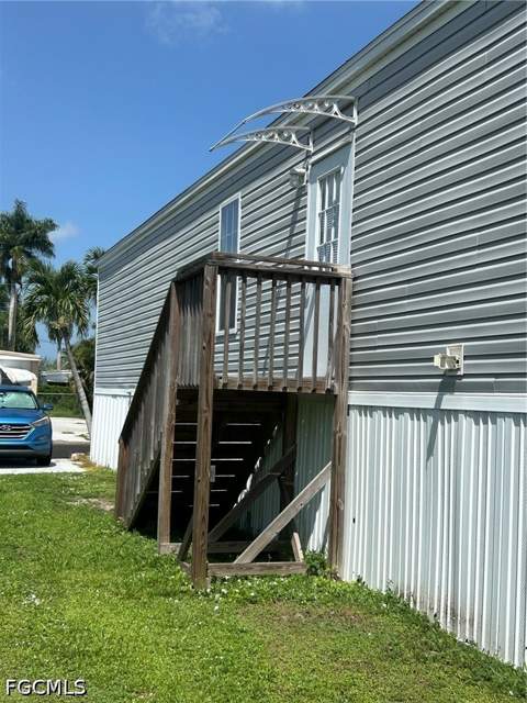 11261 Bombay Ln, Fort Myers FL - photo 6 of 8