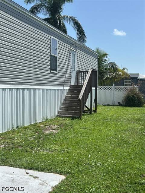 11261 Bombay Ln, Fort Myers FL - photo 7 of 8