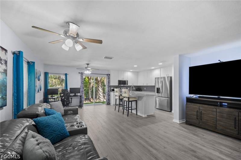 3 bedroom Townhouse at 15141 Piping Plover Ct 101, Bayshore Commons, North Fort Myers — photo 3