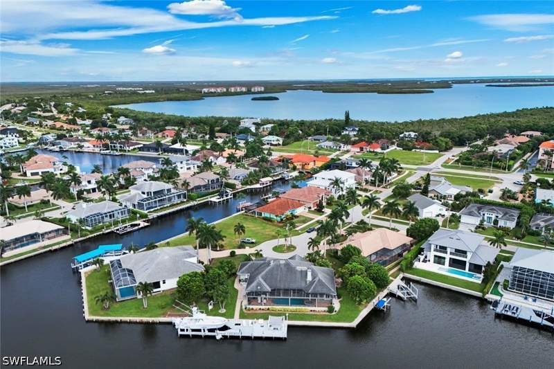 3 bedroom SingleFamilyResidence at 60 Covewood Ct, Marco Island, Marco Island — photo 4